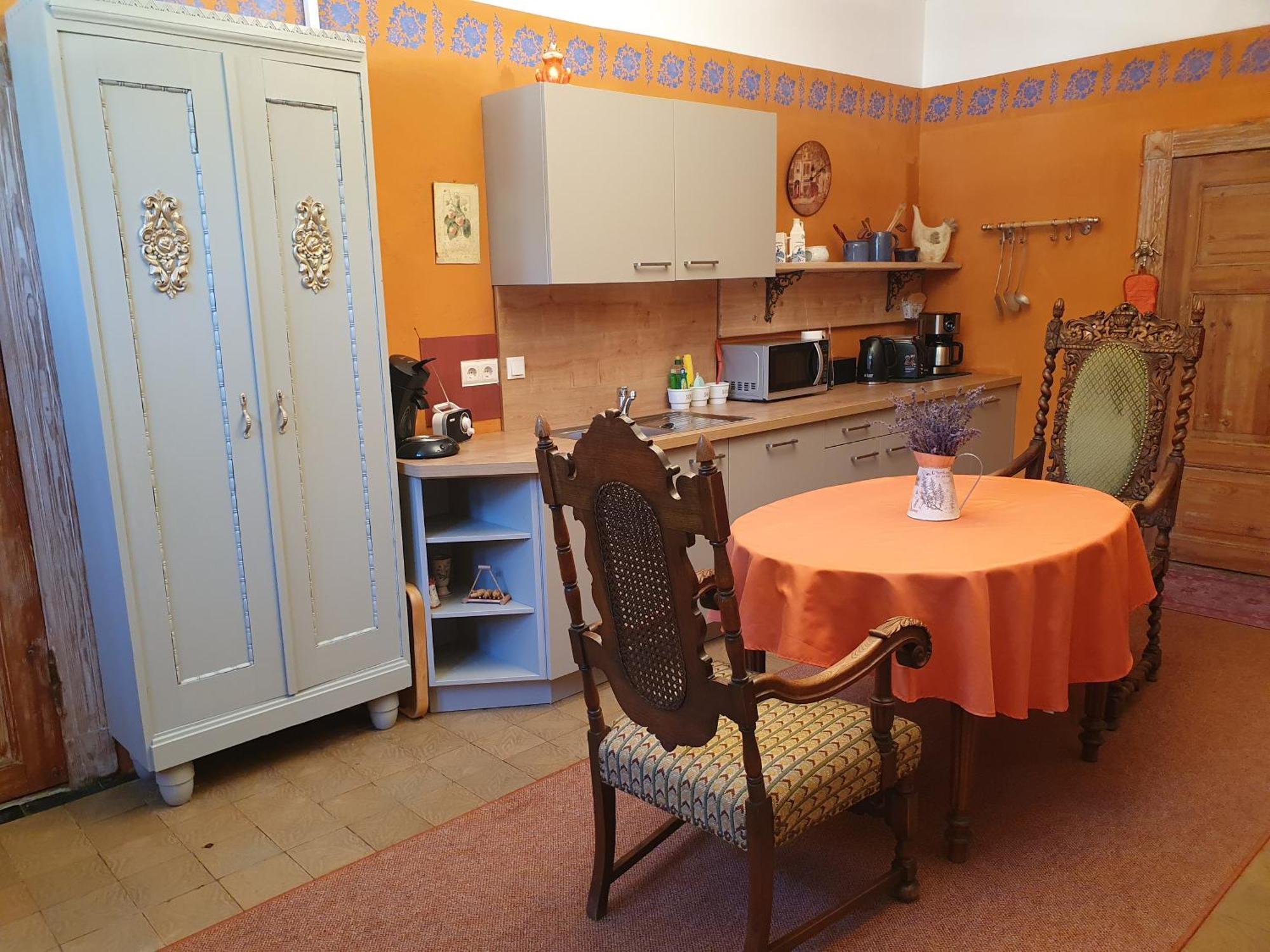 Gesindehaus Am Schloss Kummerower See Kummerow  外观 照片